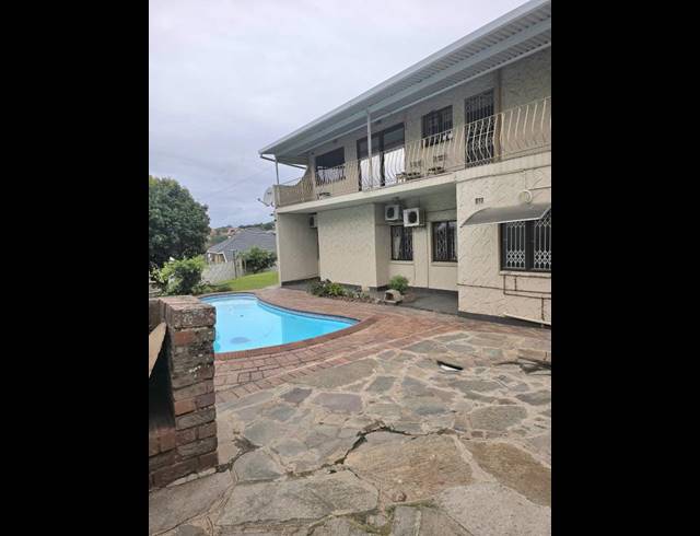 4 BEDROOM HOUSE FOR SALE IN SEA VIEW